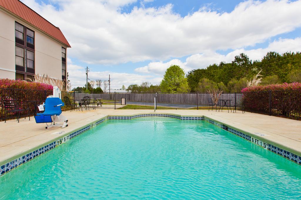 Quality Inn Valley - West Point Exterior photo