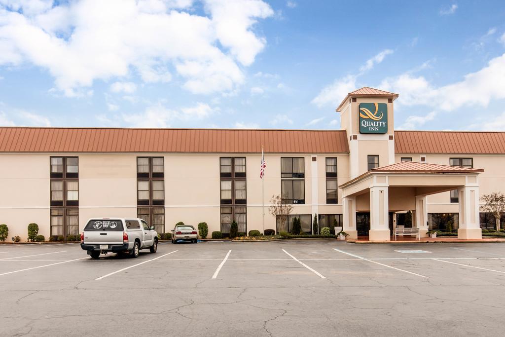 Quality Inn Valley - West Point Exterior photo