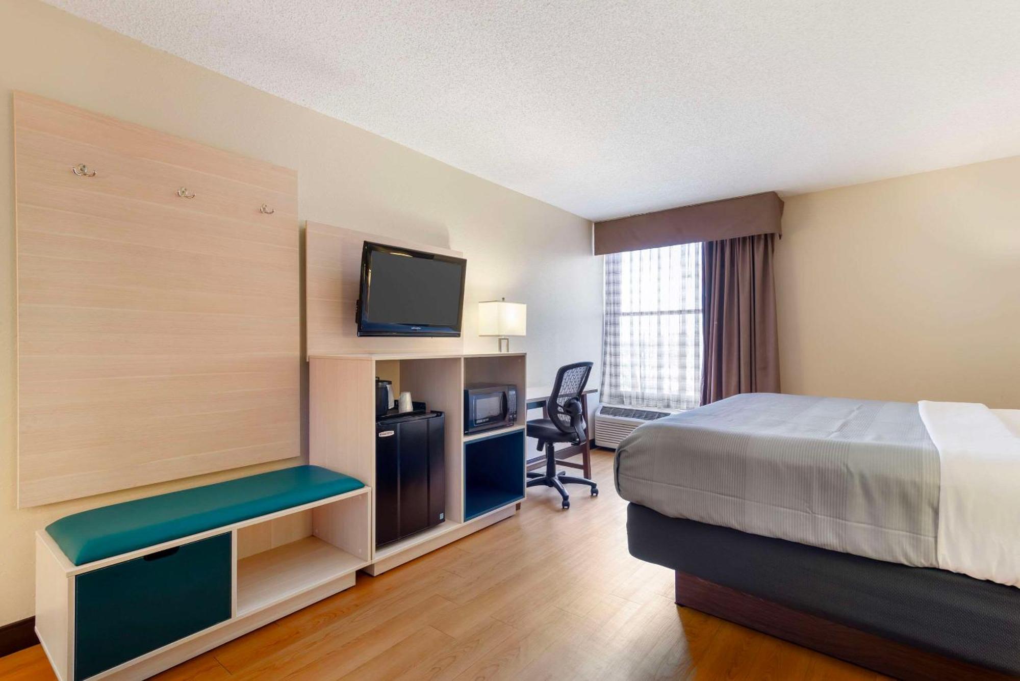Quality Inn Valley - West Point Exterior photo